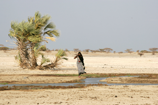 _MG_5075_WOMAN_DESERT.jpg